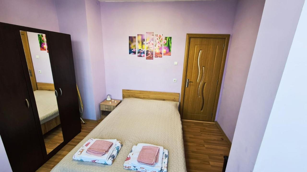 Lovely City Center 1Bd, 1Bt Apartment Софія Екстер'єр фото