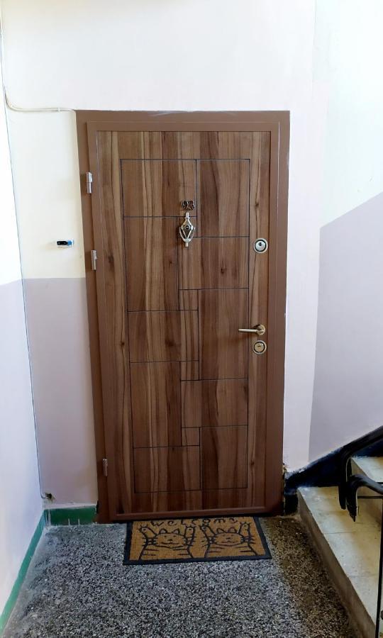 Lovely City Center 1Bd, 1Bt Apartment Софія Екстер'єр фото