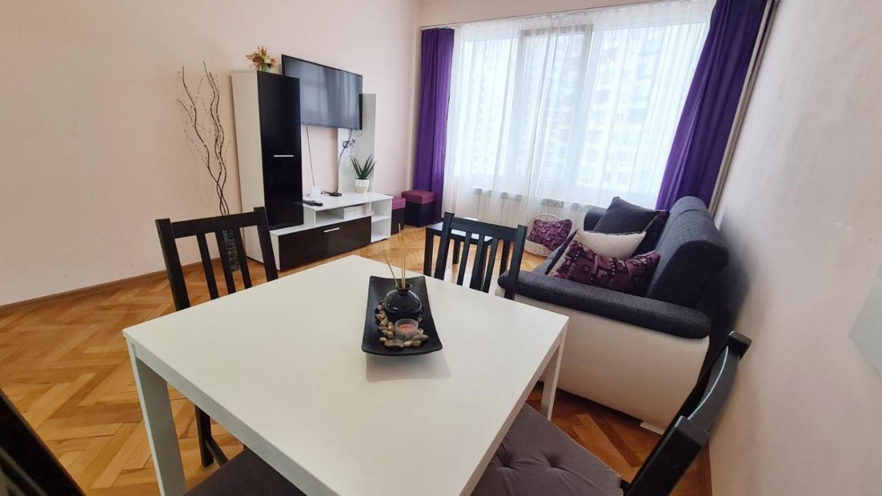 Lovely City Center 1Bd, 1Bt Apartment Софія Екстер'єр фото